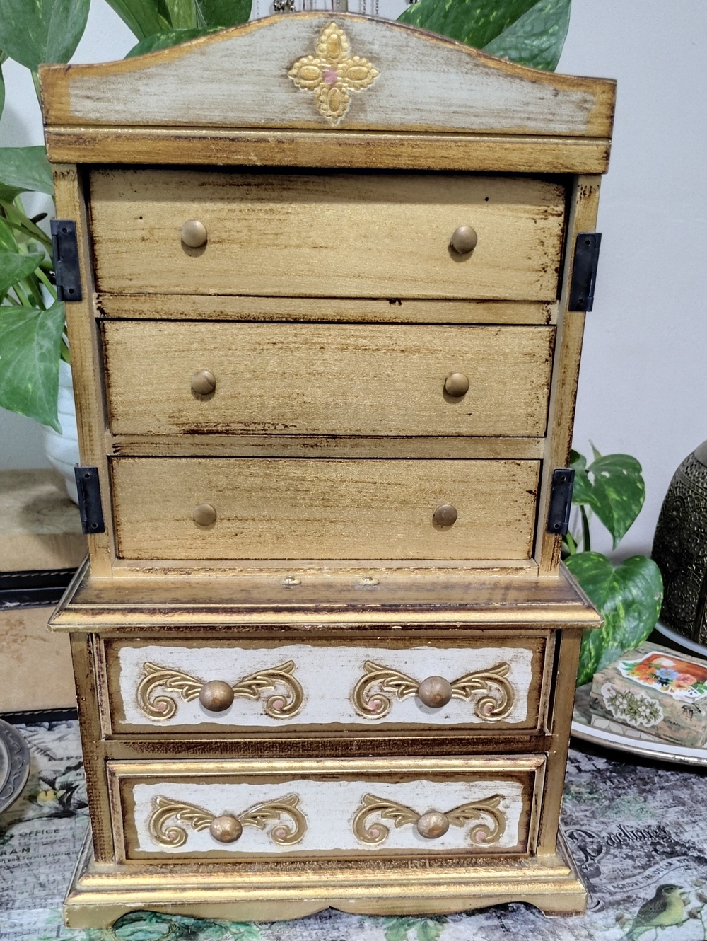 Distressed Florentine Gold & White 5-Drawer Decorative Jewelry Chest Music Box